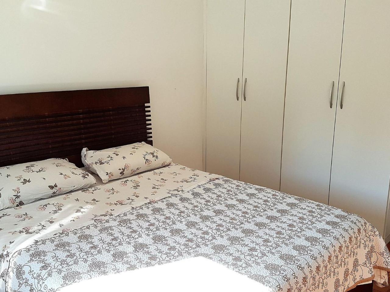 Apartamento 47 Rua Teixeira De Melo